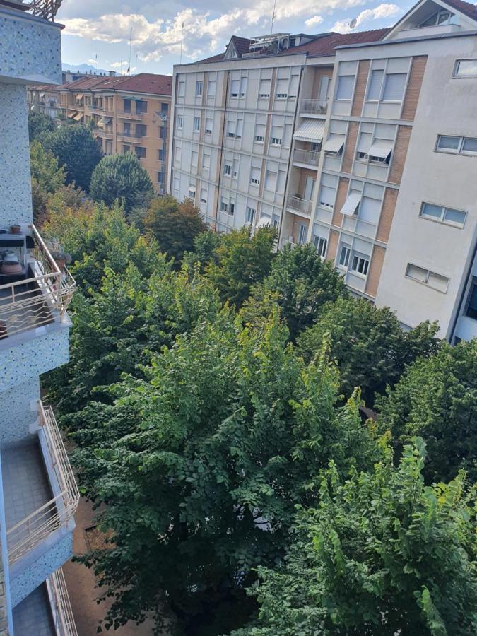 Pellico Stylish Apartments Кунео Екстер'єр фото