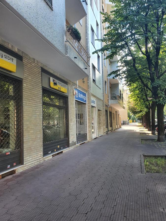 Pellico Stylish Apartments Кунео Екстер'єр фото
