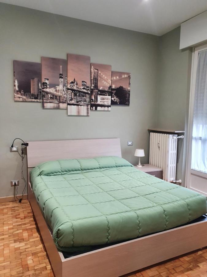 Pellico Stylish Apartments Кунео Екстер'єр фото