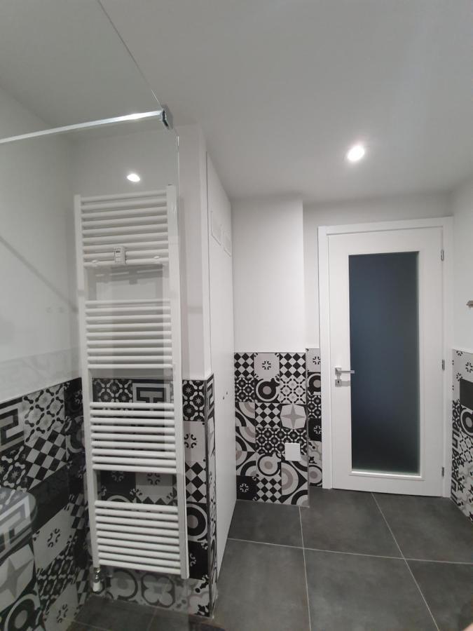 Pellico Stylish Apartments Кунео Екстер'єр фото